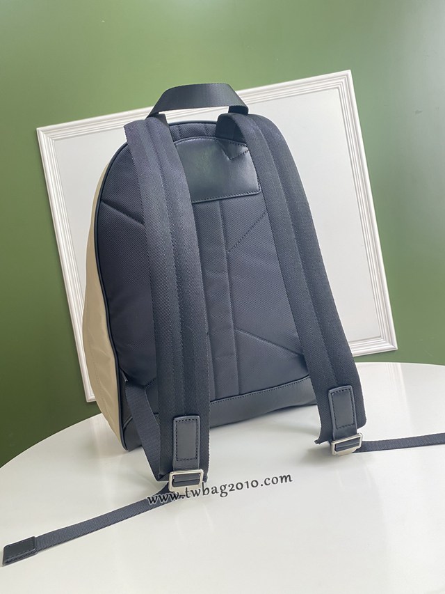 Burberry專門店新款男士雙肩包 巴寶莉拼色尼龍面料男士背包 yxb1038